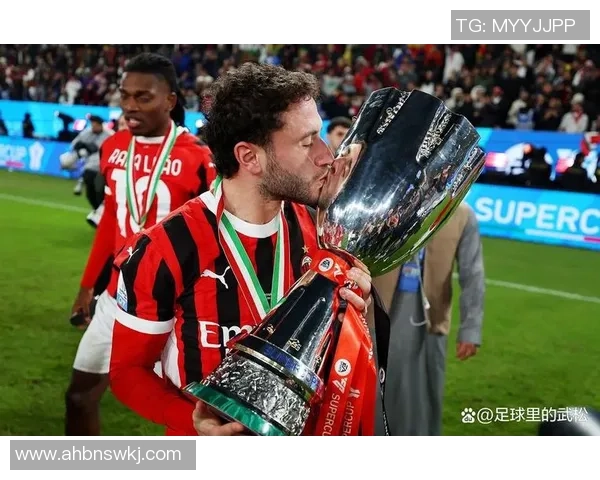 国外足球明星社交媒体账户遭黑客攻击引发广泛关注与讨论