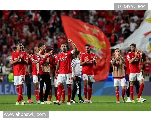 杭州足球队包夹战术解析及其对比赛的影响探讨